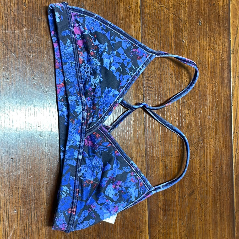Ivivva by Lululemon, Girls Bra, Excellent Condition, Size 10